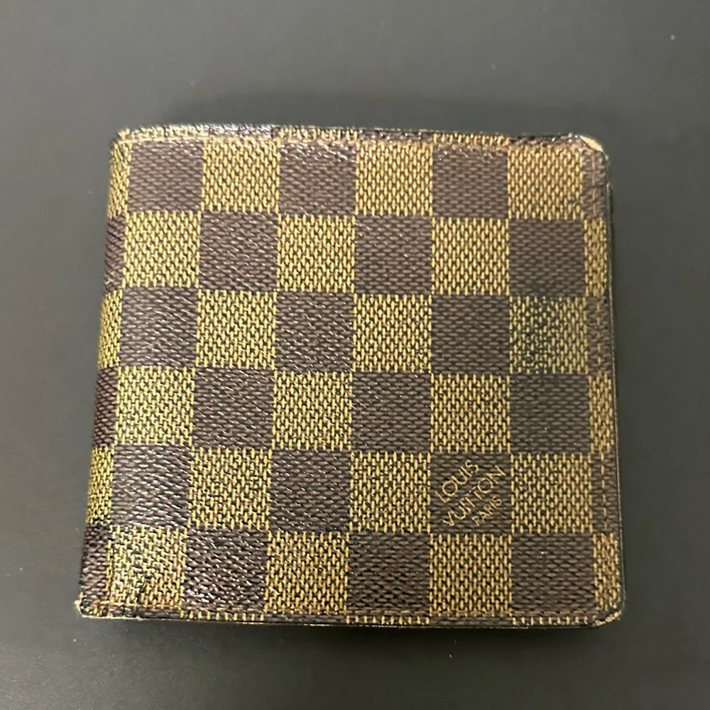 💯% Authentic Louis Vuitton Damier Ebene Wallet. See photos
